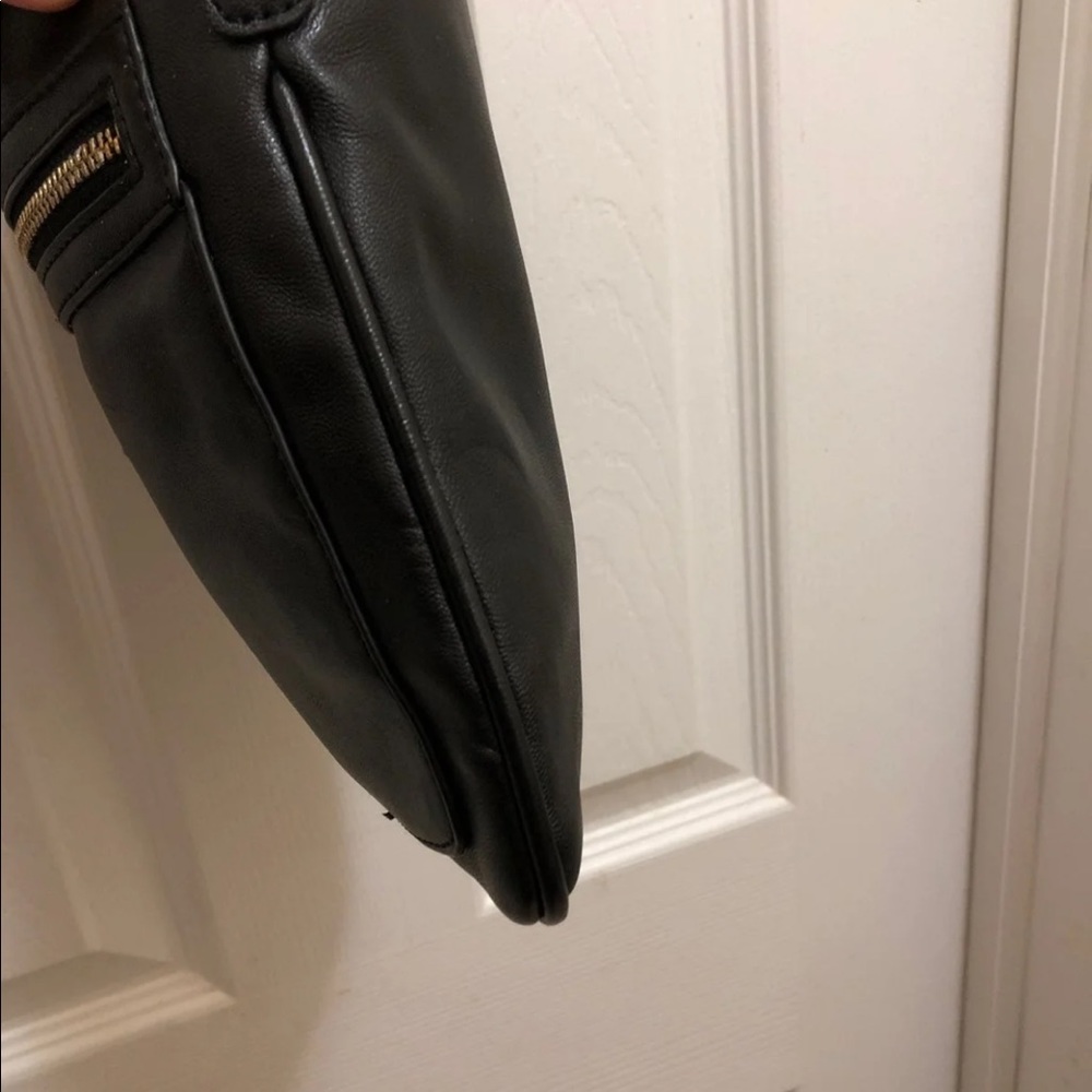 Forever 21 small cross body - Picture 7 of 8